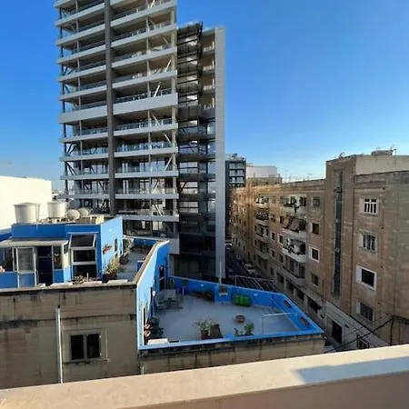 Sweet 1-bedroom Penthouse In The Heart Of It Apartment Gzira